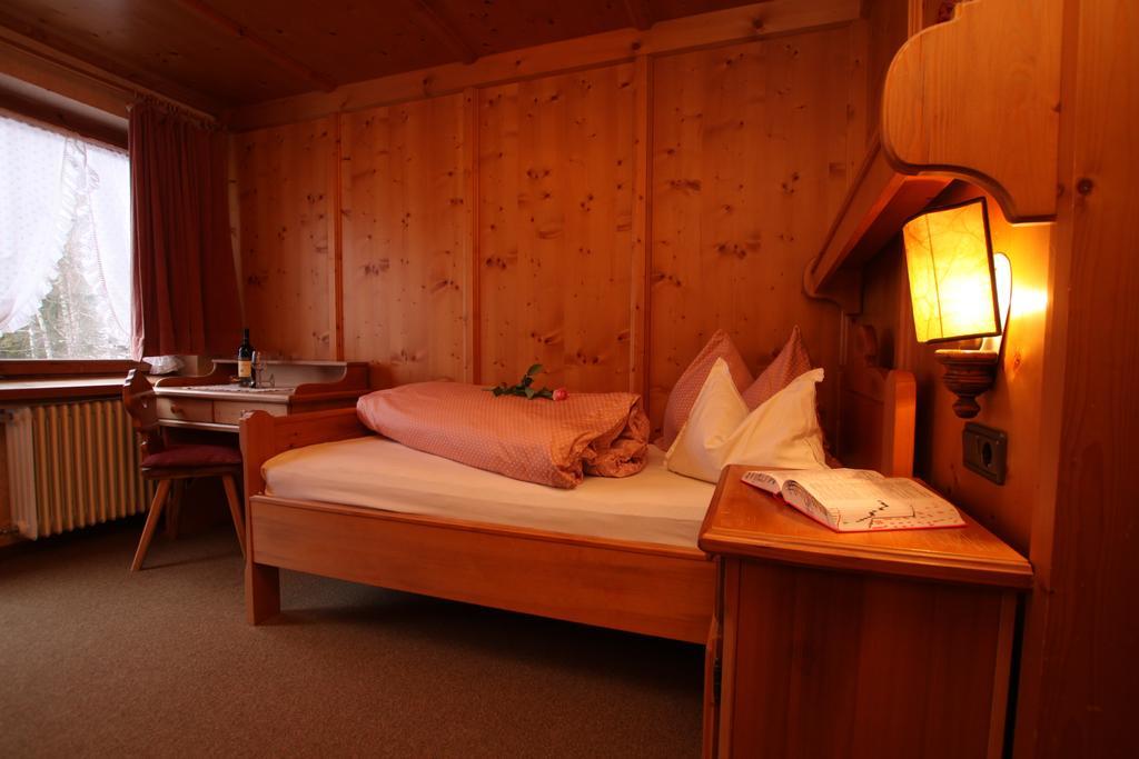 Gasthof Zur Muehle Leutasch Kamer foto