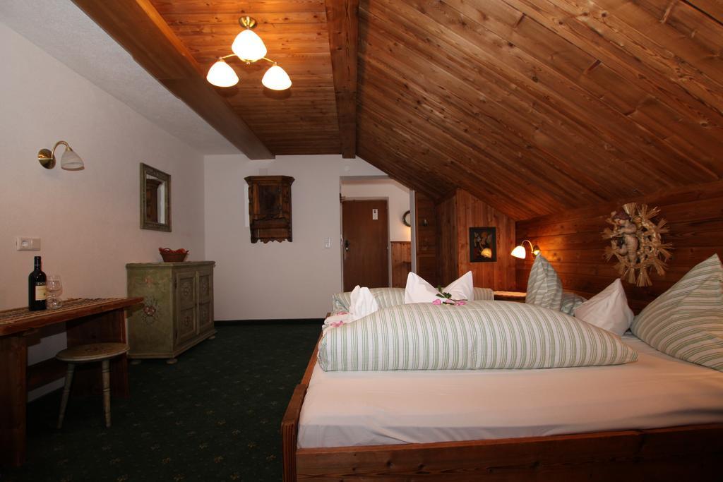 Gasthof Zur Muehle Leutasch Kamer foto