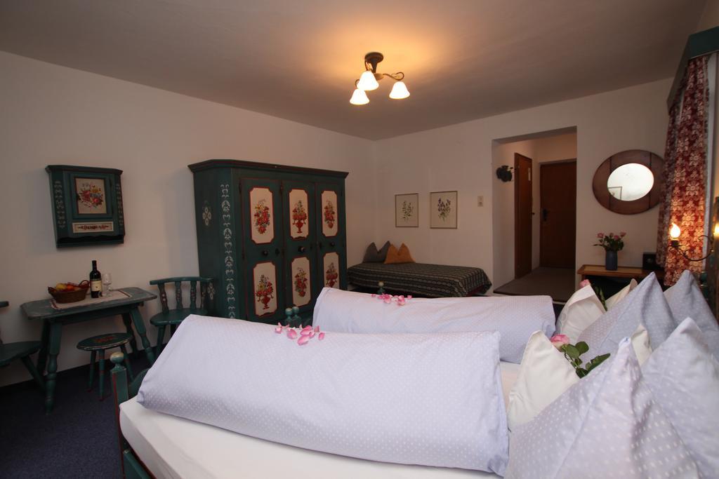 Gasthof Zur Muehle Leutasch Kamer foto